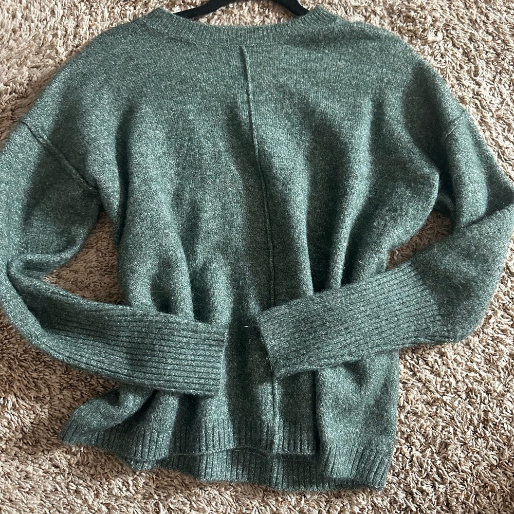 Women's Green Sweater